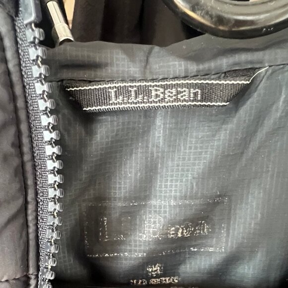 Women's LL Bean Jacket - Picture 8 of 10